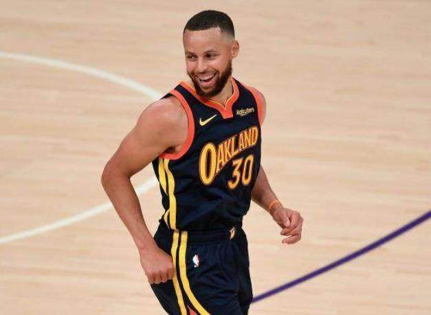 开云体育下载APP-库里继续大搞个人投资 普通人可千万别学他