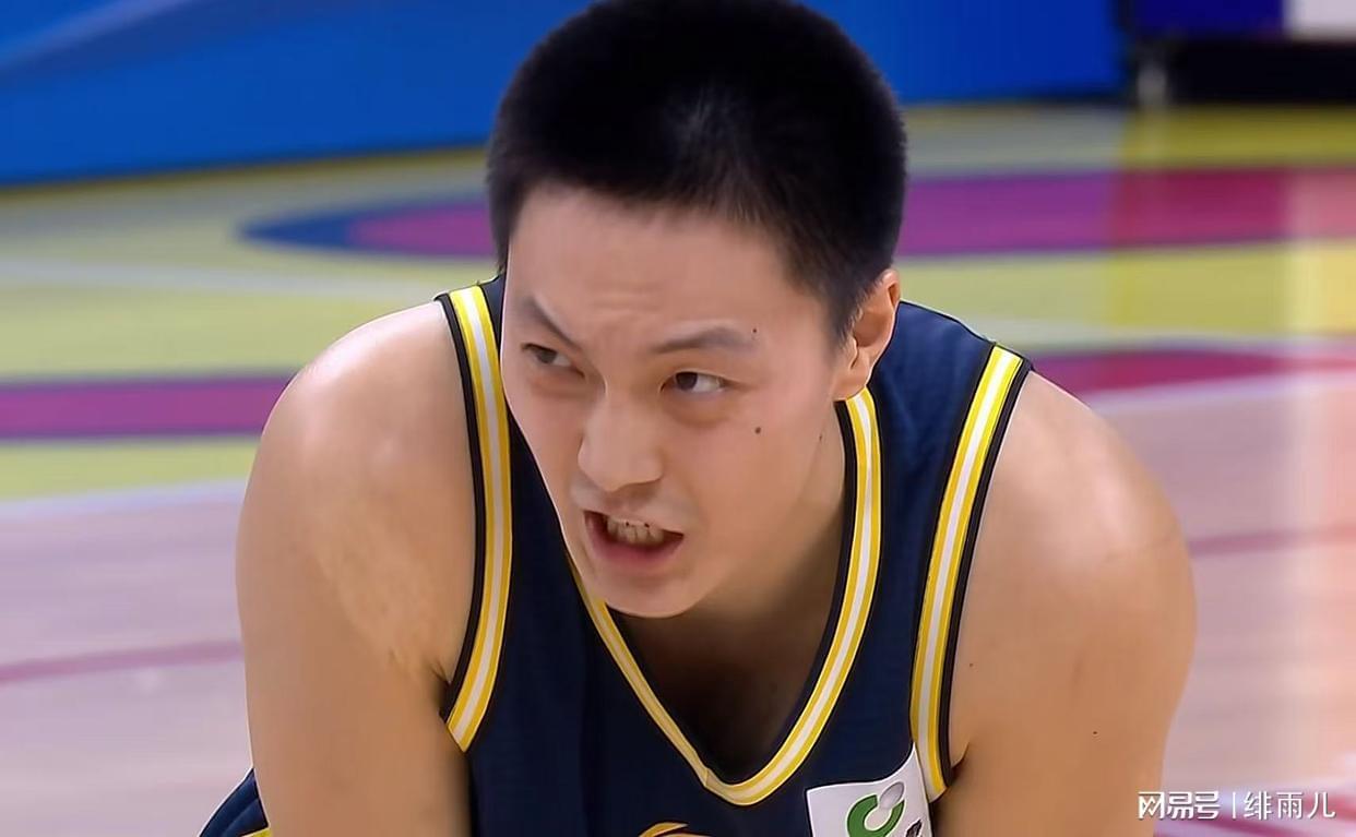 开云体育下载APP-广东本赛季离队第一人?萨林杰坑惨杜锋,奎因确认留下!